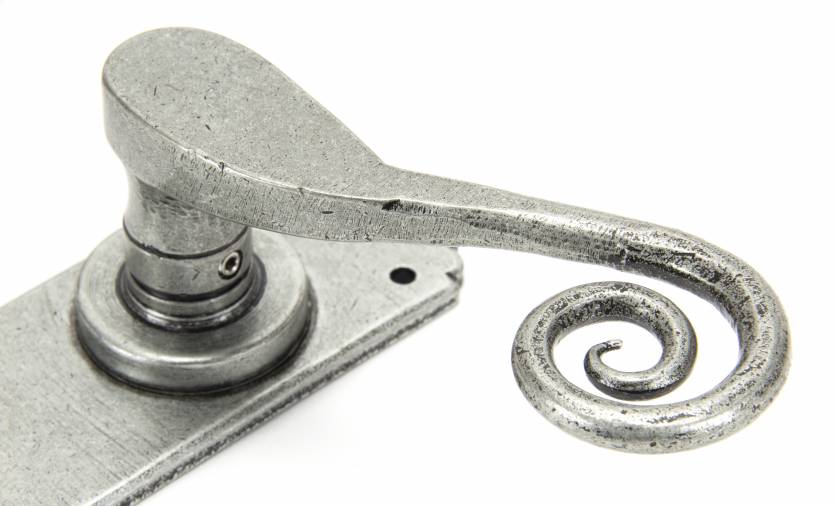 Pewter Monkeytail Lever Lock Set Image 5